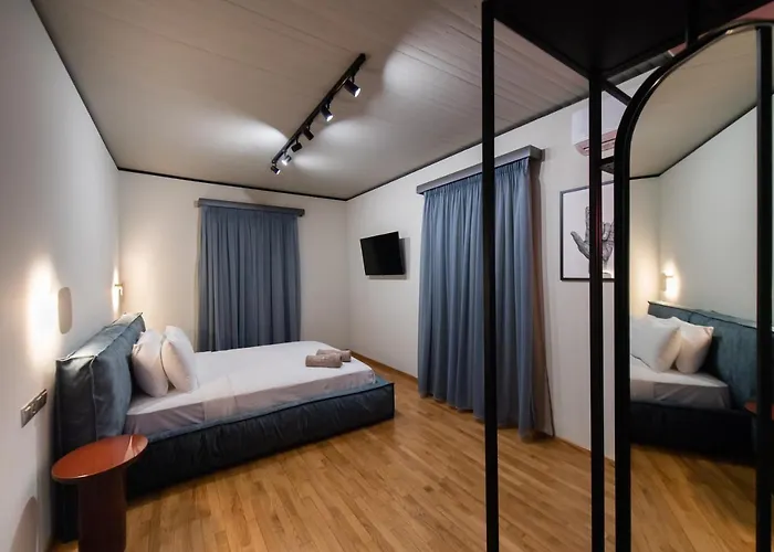 The Secret Boutique 4*