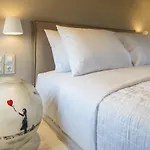 The Secret Boutique 4*