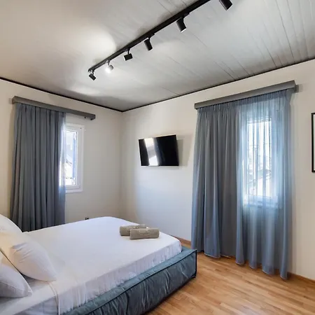 The Secret Boutique 4*